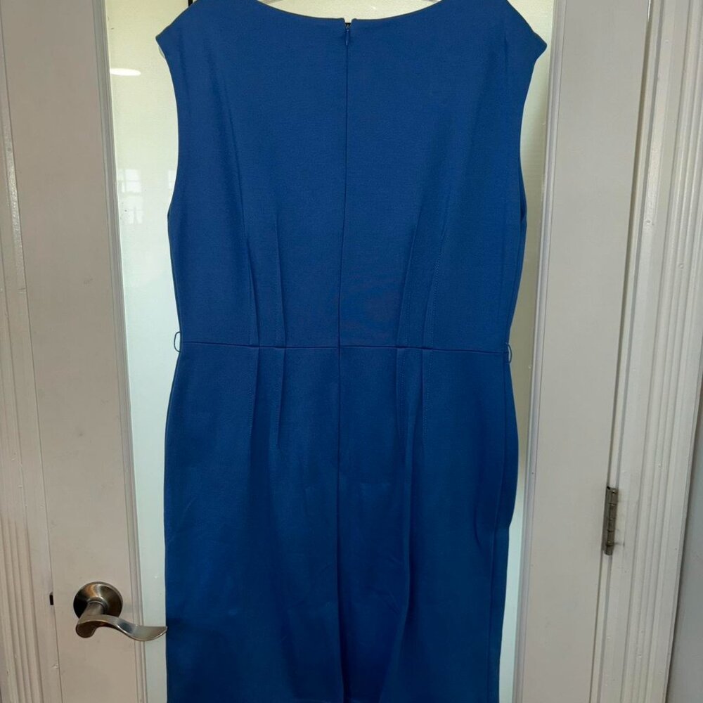 The Loft Dress - Picture 4 of 4